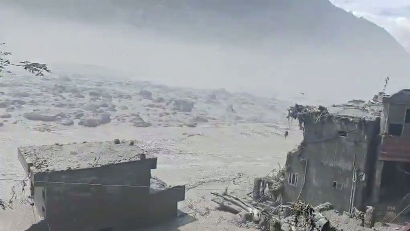 World_Updates_-_Breaking_Aftermath_Visuals_From_Nepal_Shows_Huge_destruction_of_tow...